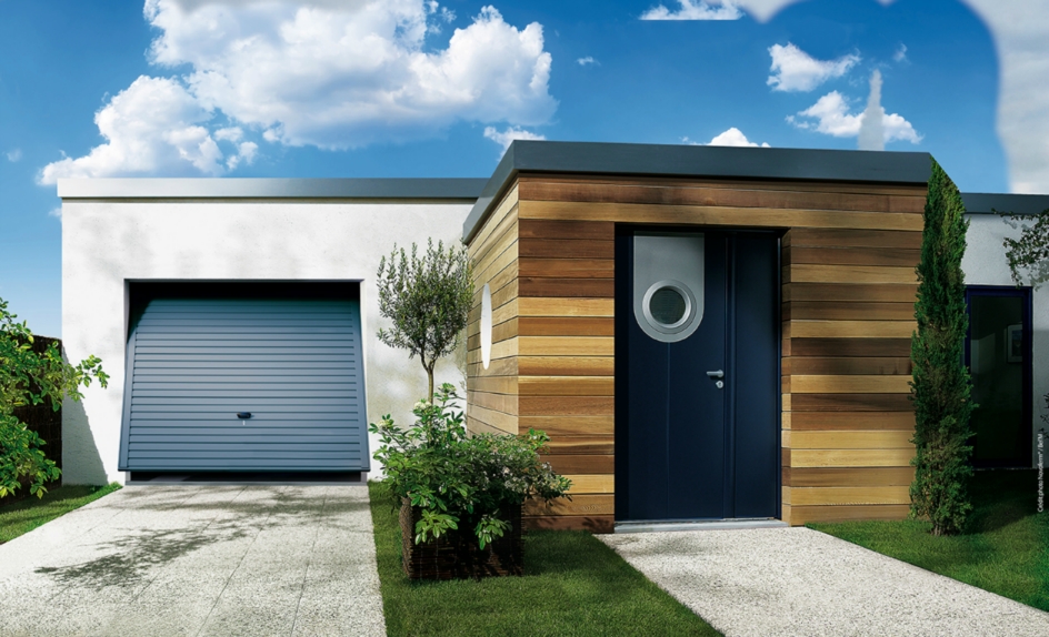 Garagentore in verschiedenen Materialen, Farben und technischen